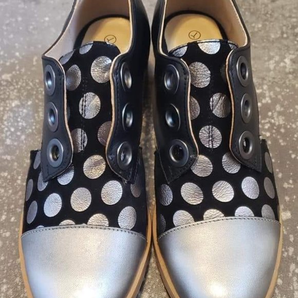 Unity in Diversity Black and Silver Flats - Picture 2 of 5